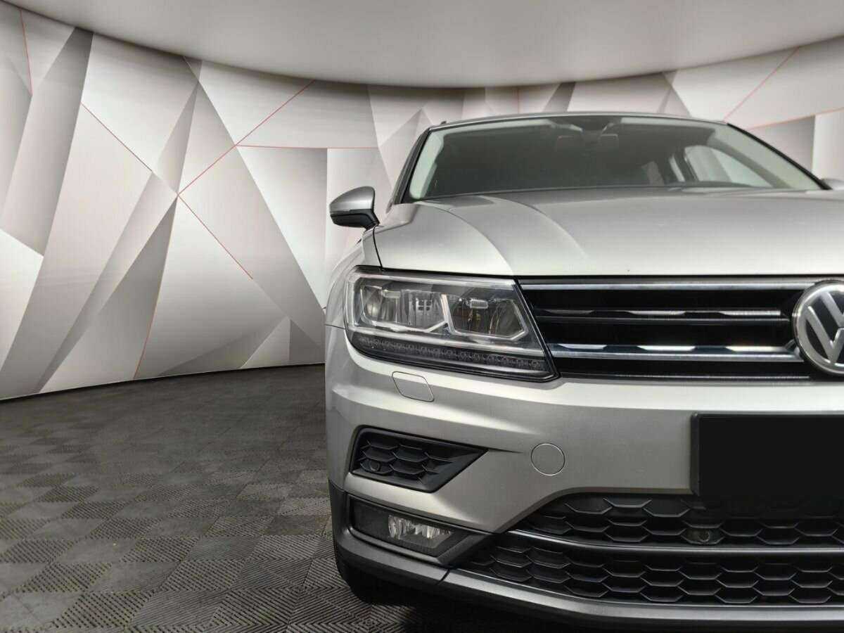 Купить Volkswagen Tiguan с пробегом. Фото: #9