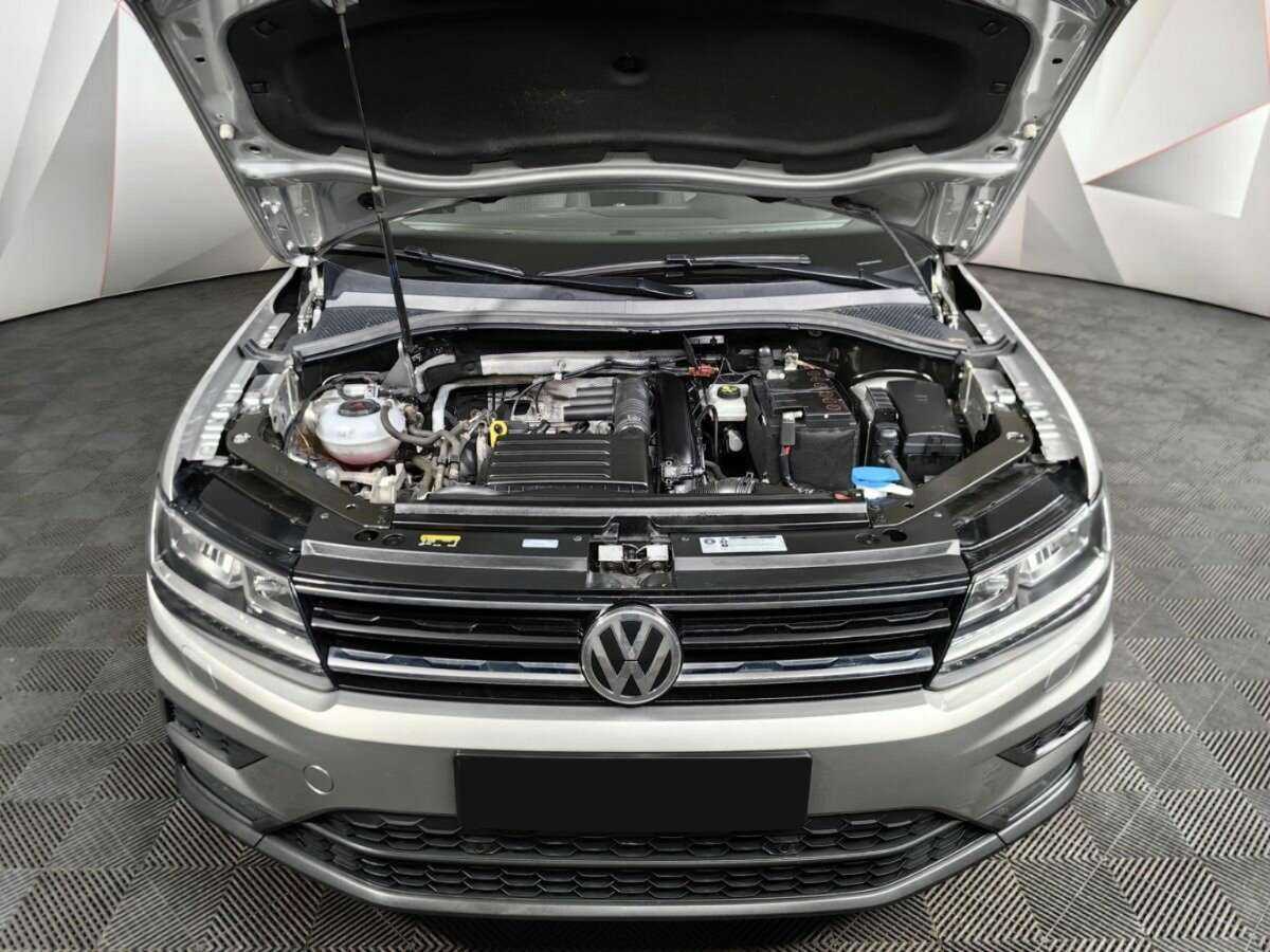 Купить Volkswagen Tiguan с пробегом. Фото: #10
