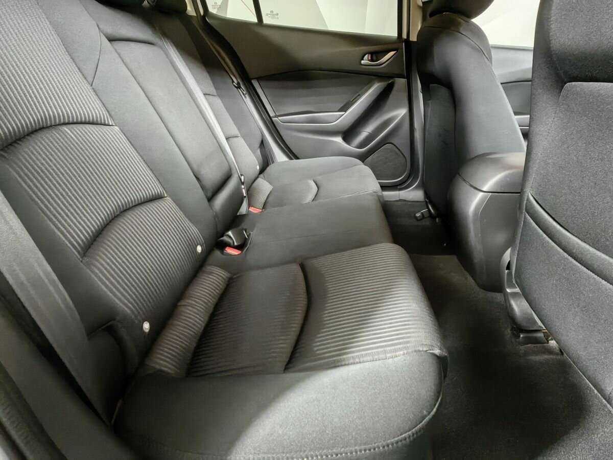 Купить Mazda 3 с пробегом. Фото: #10