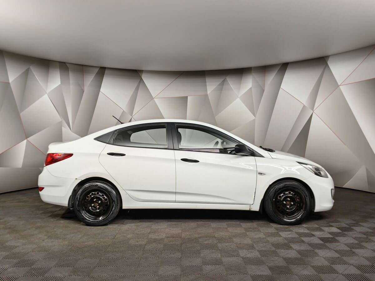 Купить Hyundai Solaris с пробегом. Фото: #5