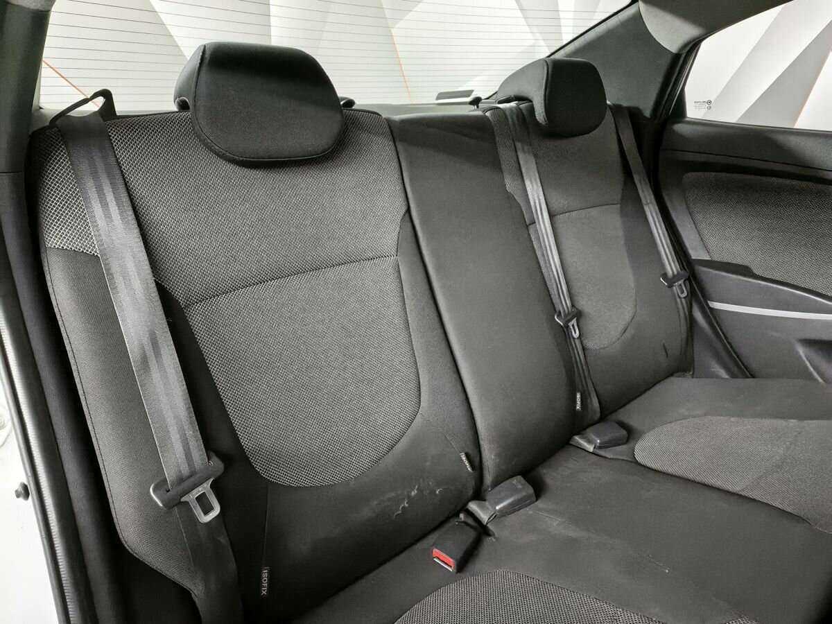 Купить Hyundai Solaris с пробегом. Фото: #12