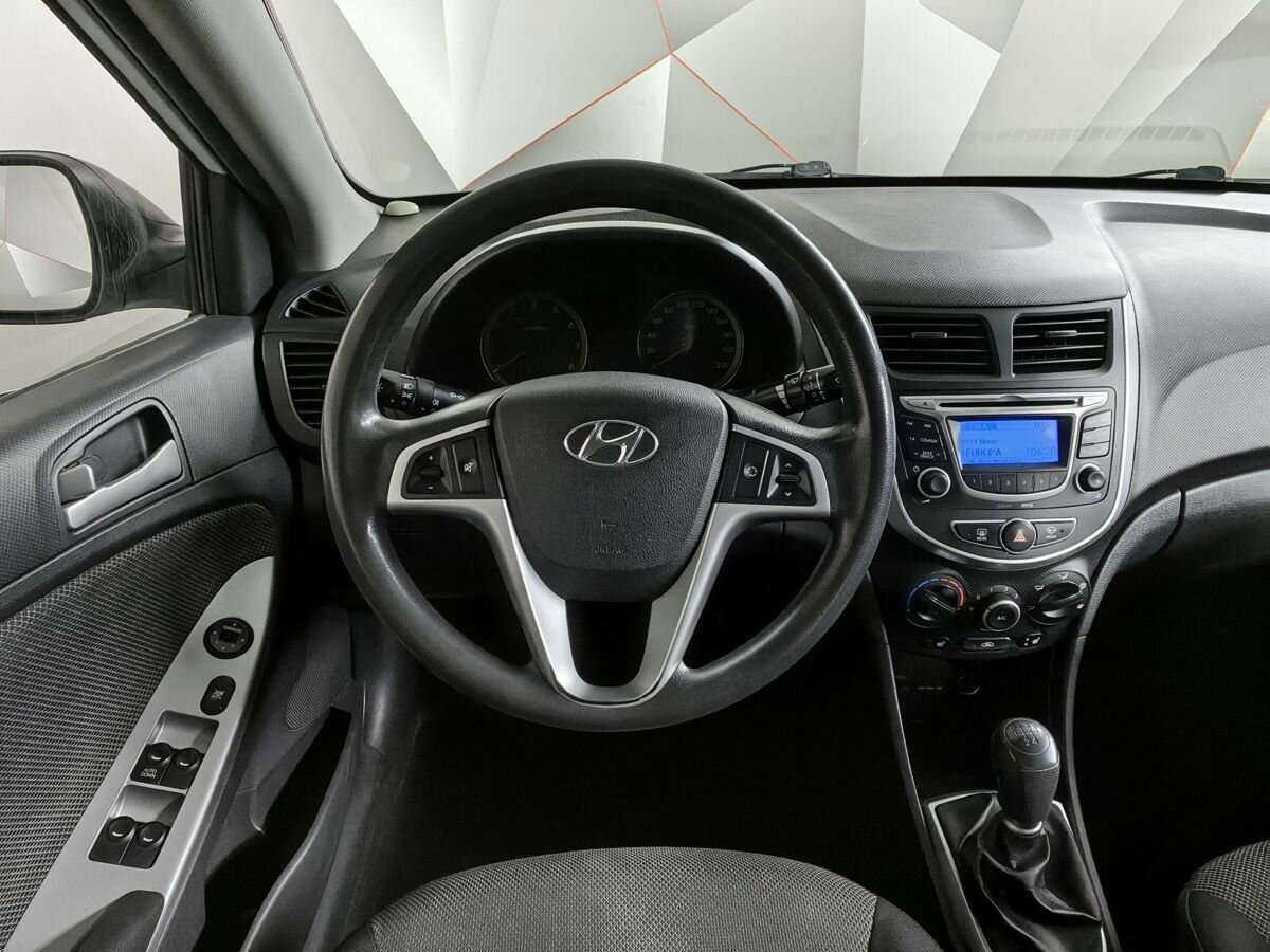 Купить Hyundai Solaris с пробегом. Фото: #14