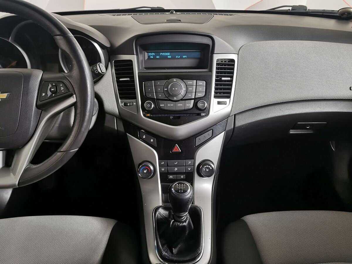 Купить Chevrolet Cruze с пробегом. Фото: #10