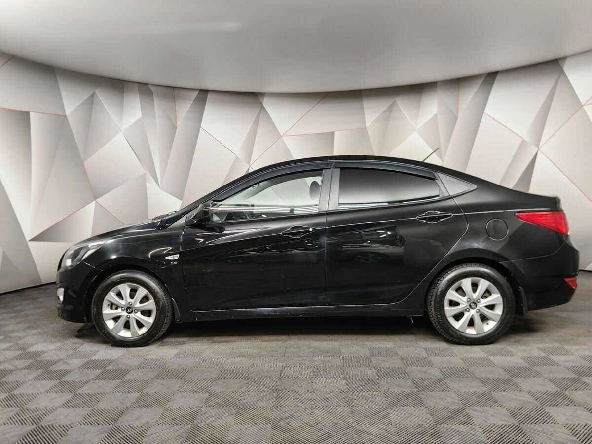 Купить Hyundai Solaris с пробегом. Фото: #3