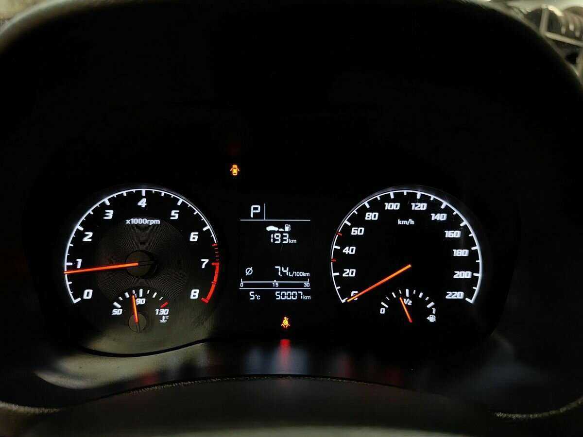 Купить Hyundai Solaris с пробегом. Фото: #15