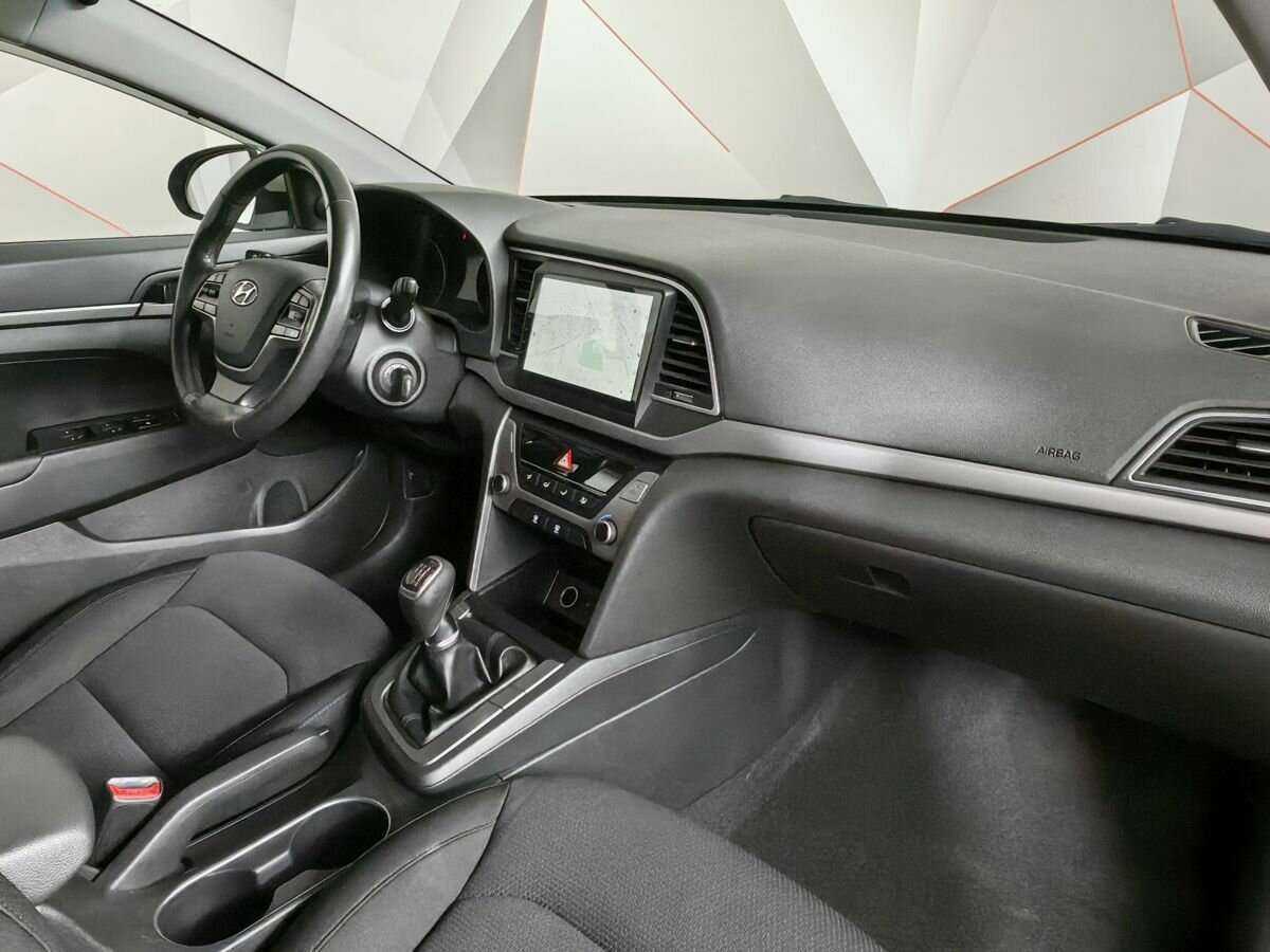 Купить Hyundai Elantra с пробегом. Фото: #7
