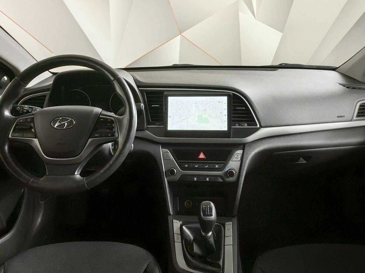 Купить Hyundai Elantra с пробегом. Фото: #8