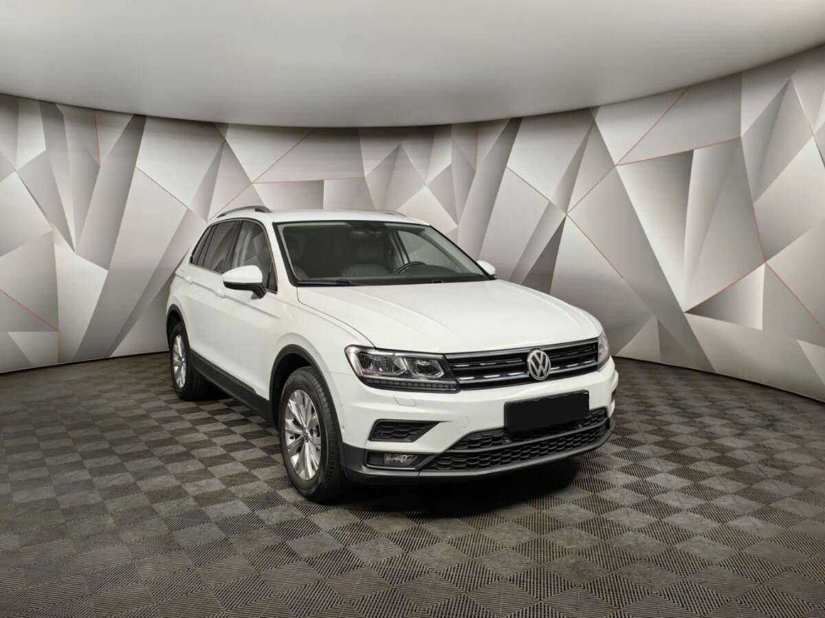 Купить Volkswagen Tiguan с пробегом. Фото: #2