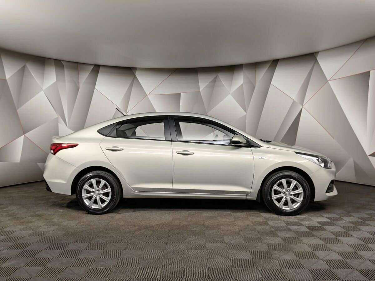 Купить Hyundai Solaris с пробегом. Фото: #5