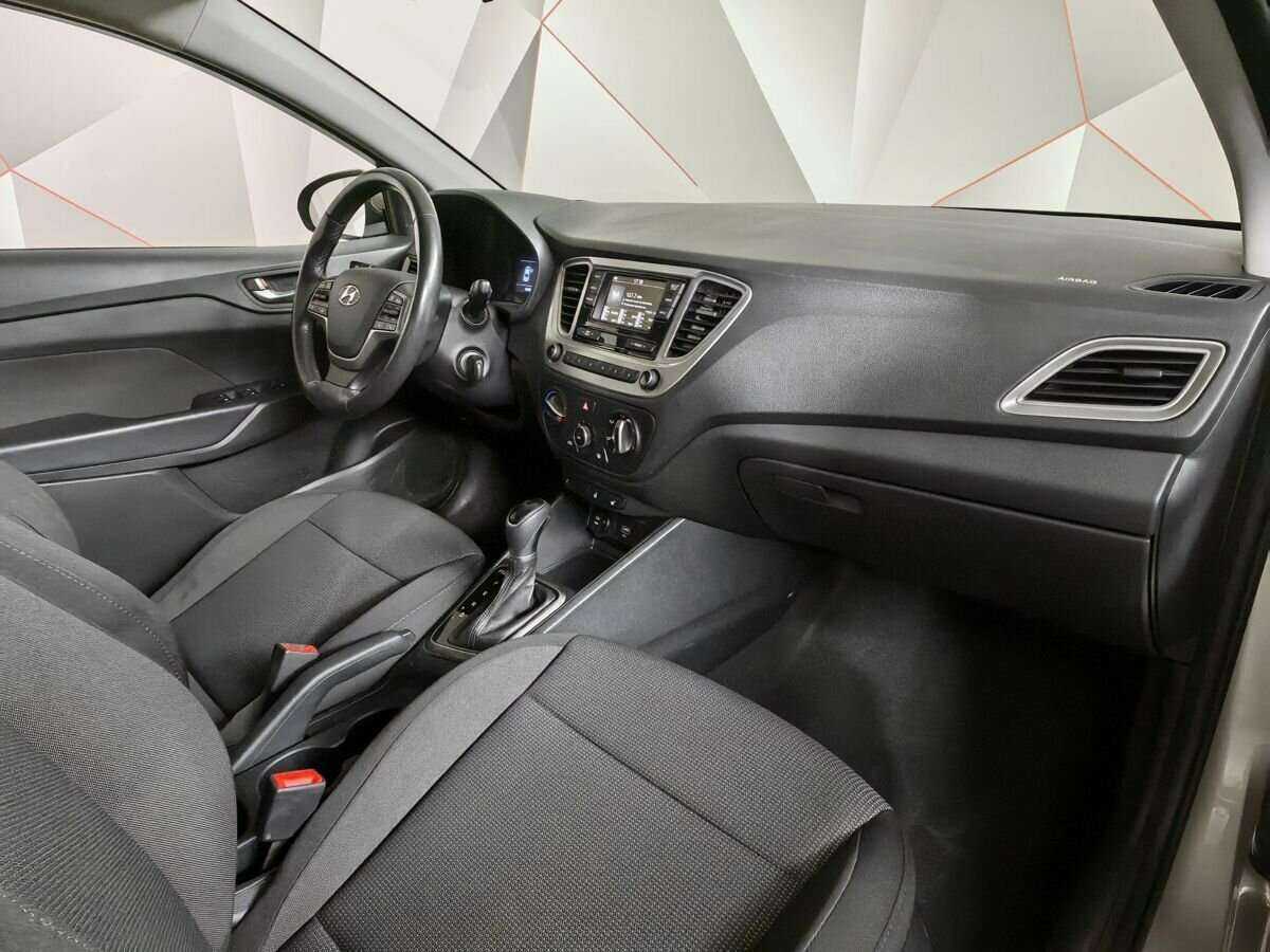 Купить Hyundai Solaris с пробегом. Фото: #6