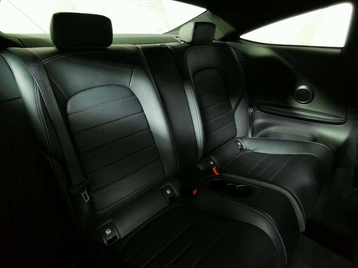 Купить Mercedes-Benz C-Класс с пробегом. Фото: #12