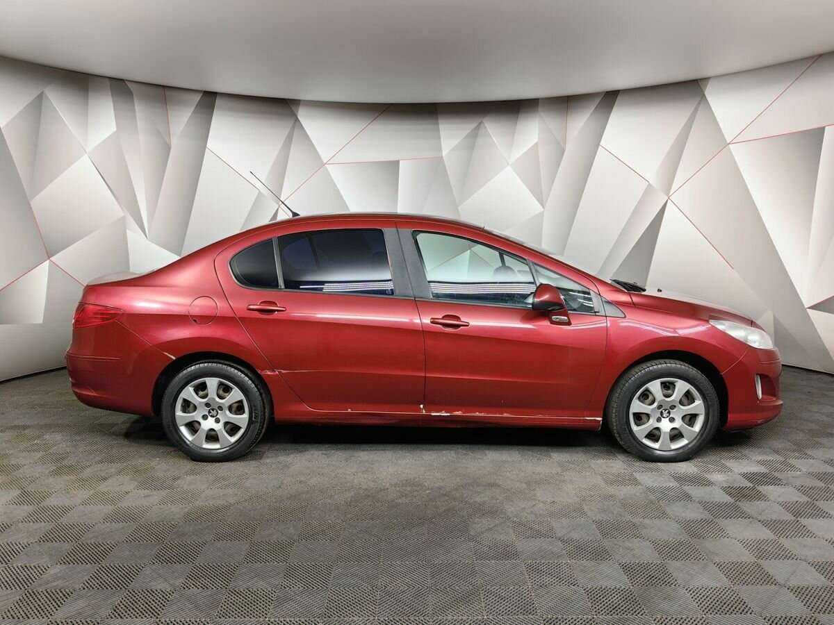 Купить Peugeot 408 с пробегом. Фото: #5