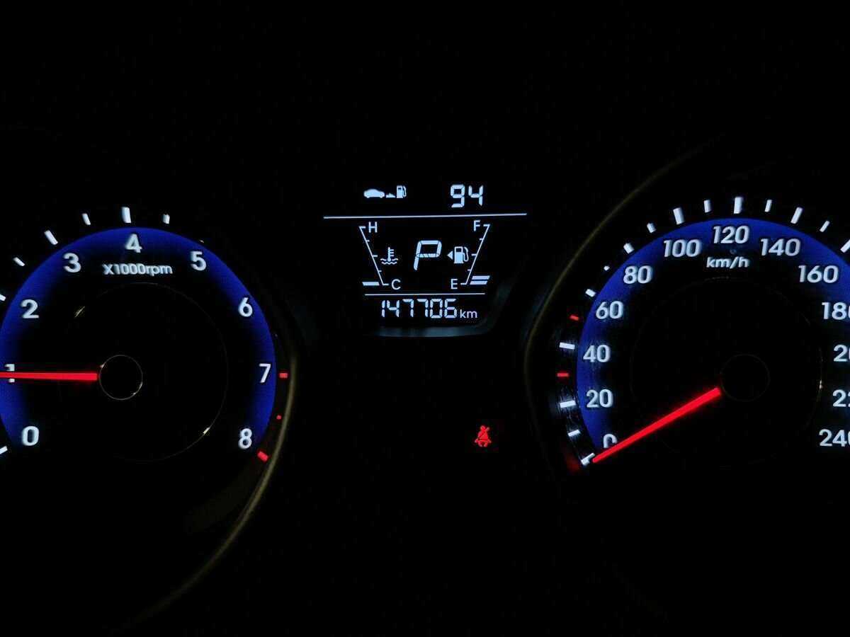 Купить Hyundai Elantra с пробегом. Фото: #15