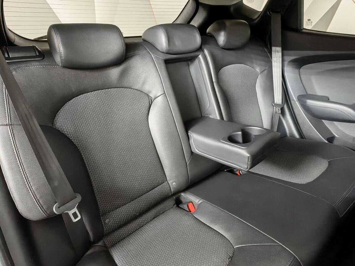 Купить Hyundai ix35 с пробегом. Фото: #12