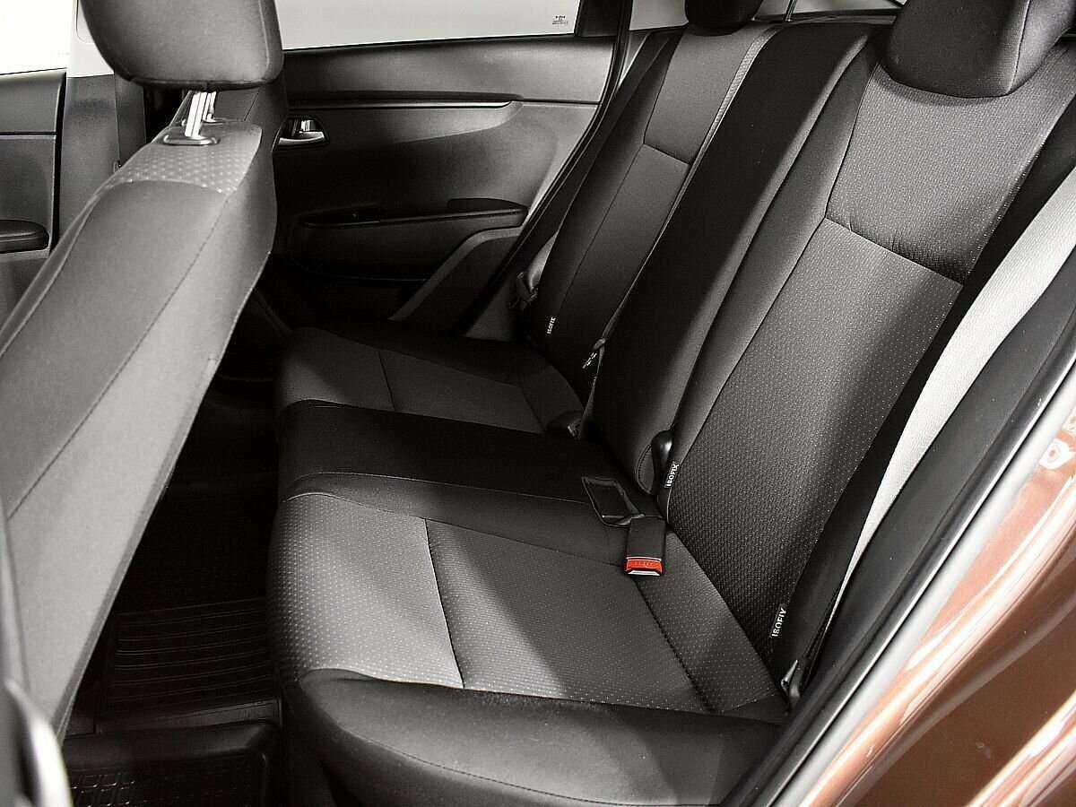 Купить Kia Rio с пробегом. Фото: #9