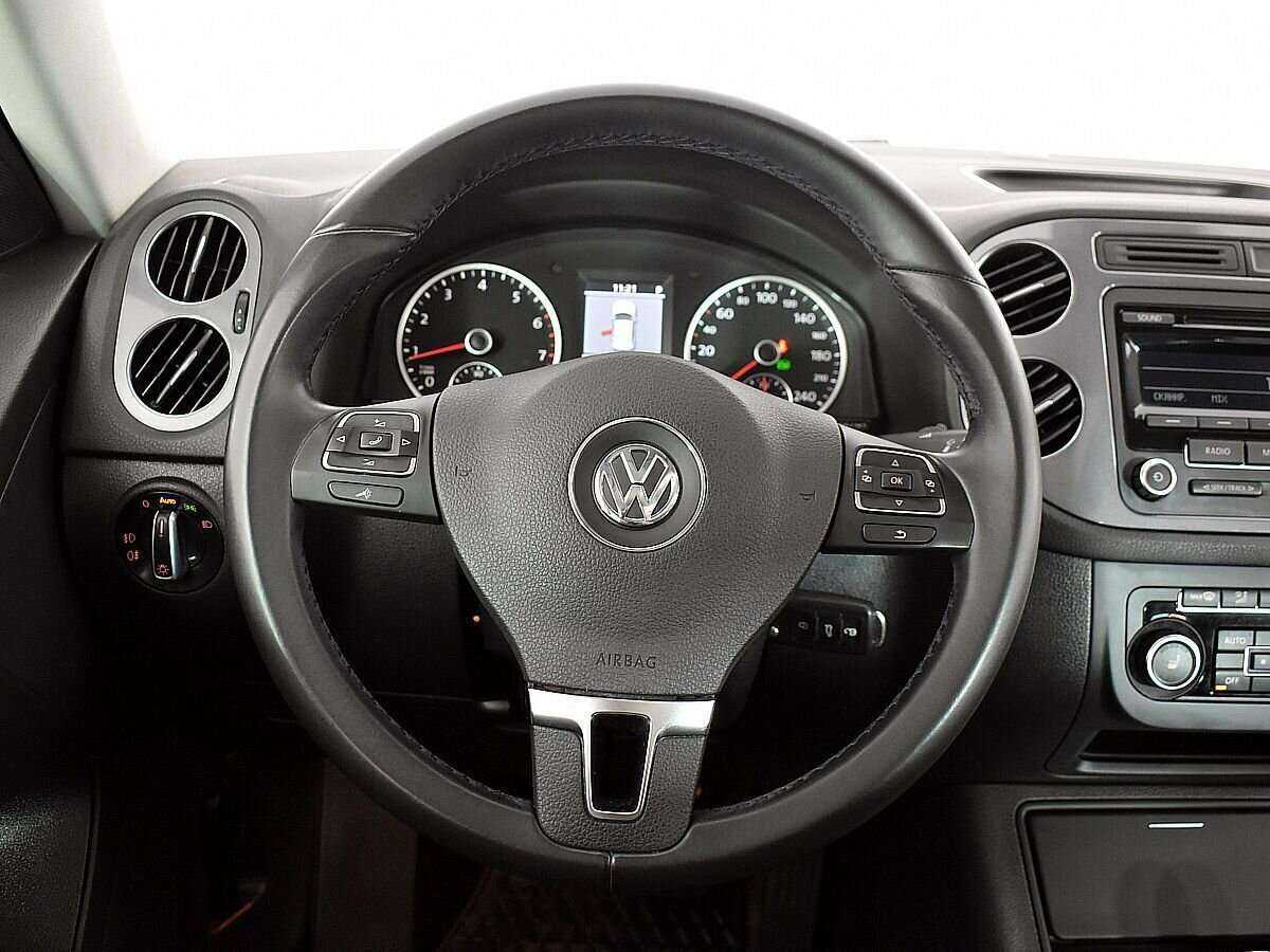 Купить Volkswagen Tiguan с пробегом. Фото: #10