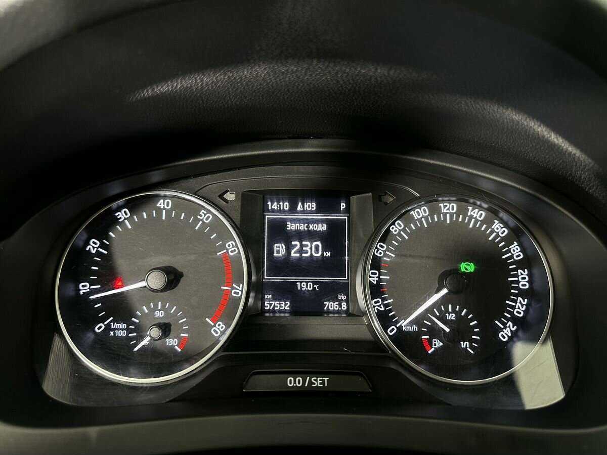 Купить Skoda Rapid с пробегом. Фото: #12