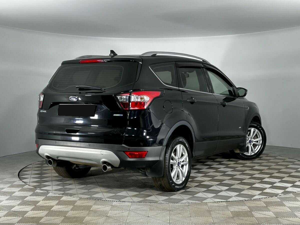 Купить Ford Kuga с пробегом. Фото: #1