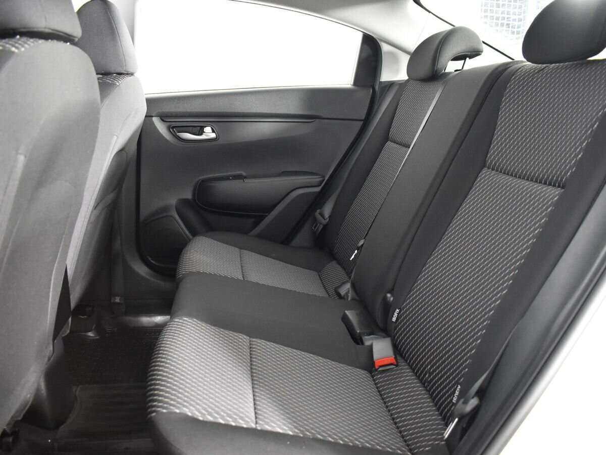 Купить Kia Rio с пробегом. Фото: #14
