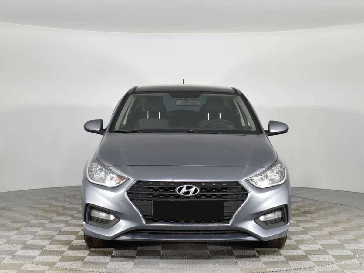 Купить Hyundai Solaris с пробегом. Фото: #2