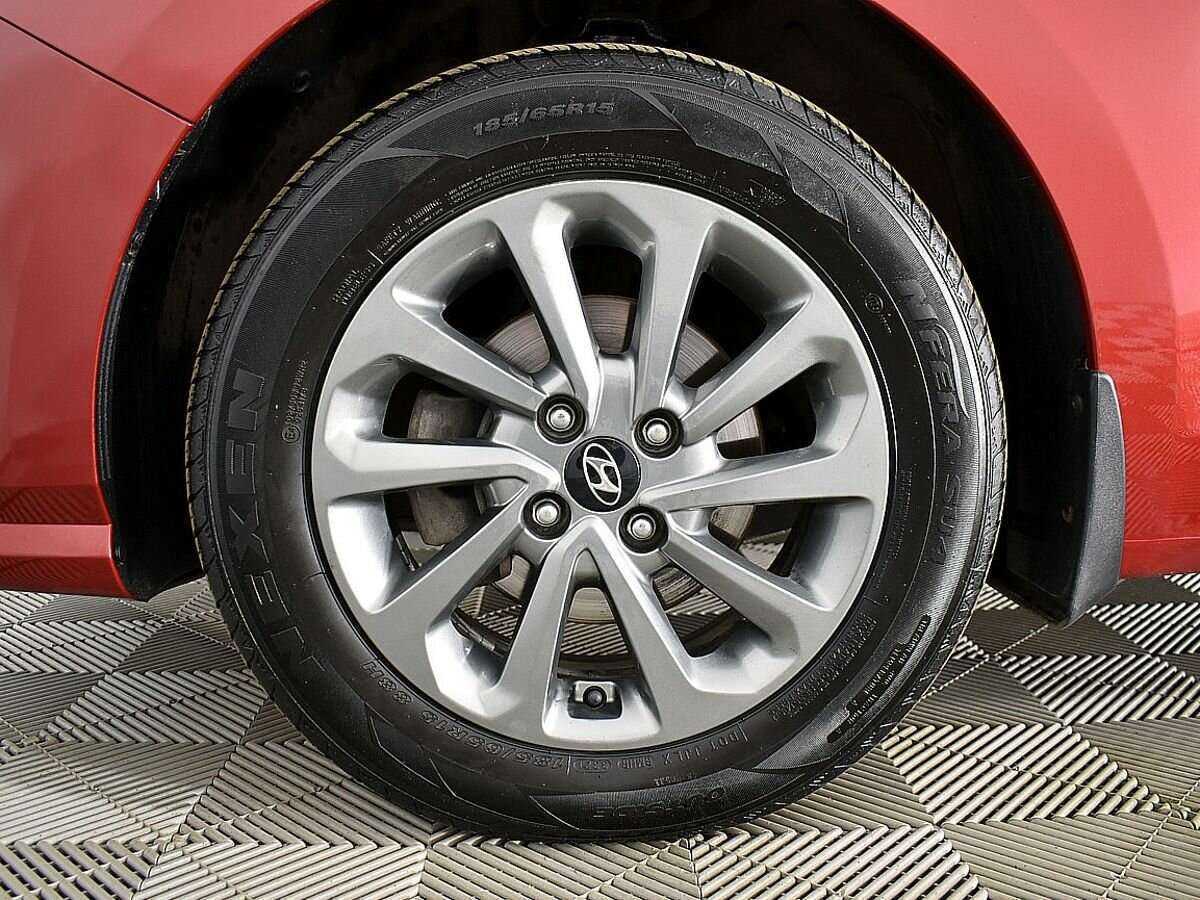 Купить Hyundai Solaris с пробегом. Фото: #5