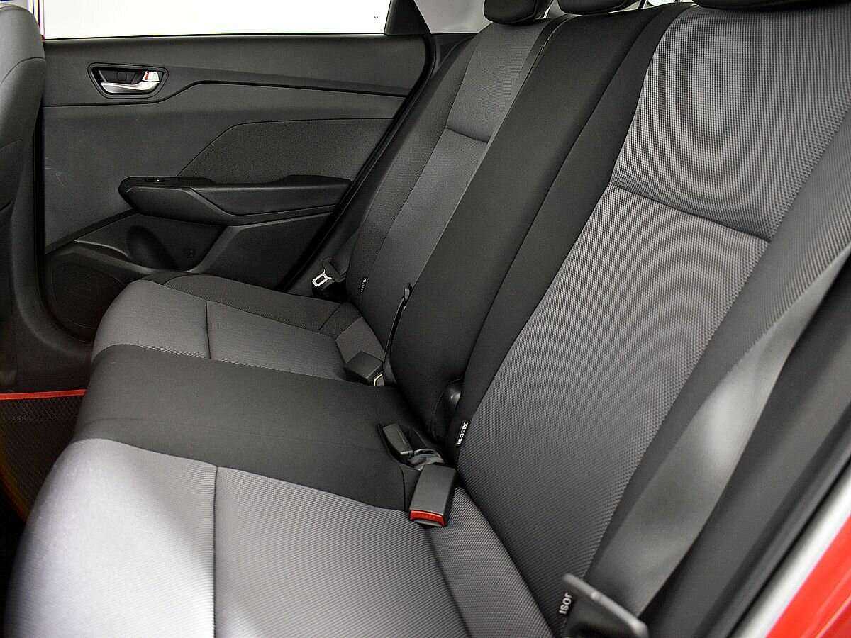 Купить Hyundai Solaris с пробегом. Фото: #8