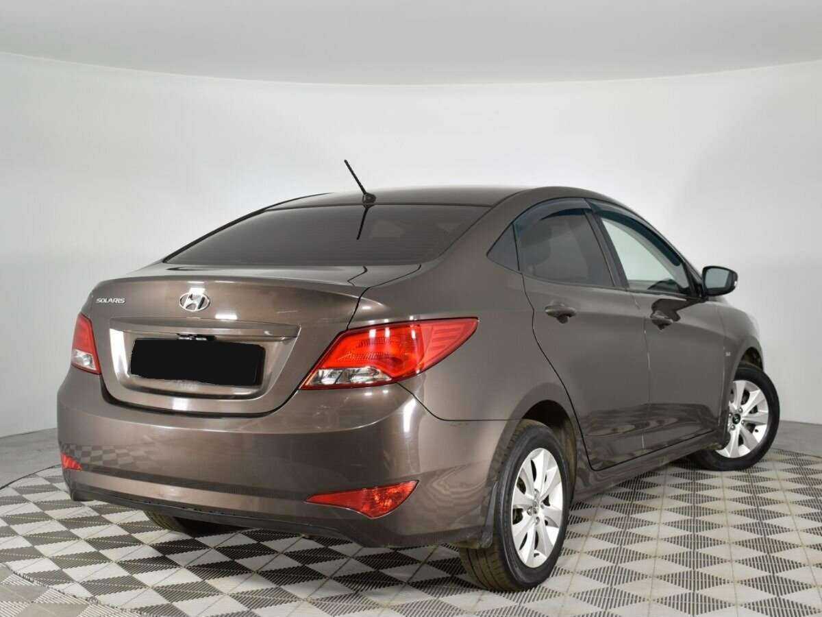 Купить Hyundai Solaris с пробегом. Фото: #1