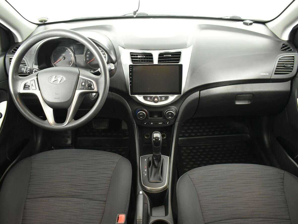 Купить Hyundai Solaris с пробегом. Фото: #8