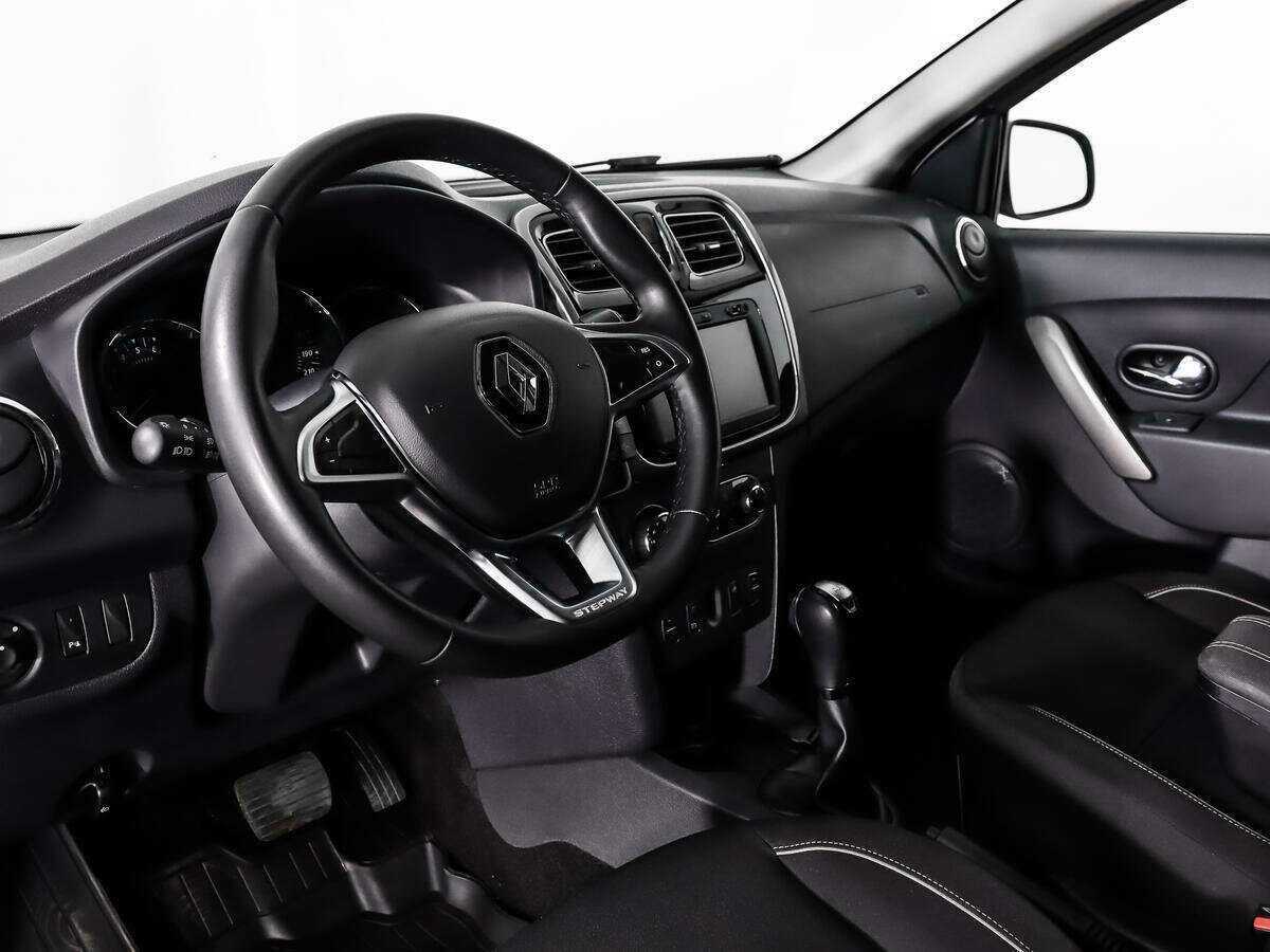 Купить Renault Sandero с пробегом. Фото: #8
