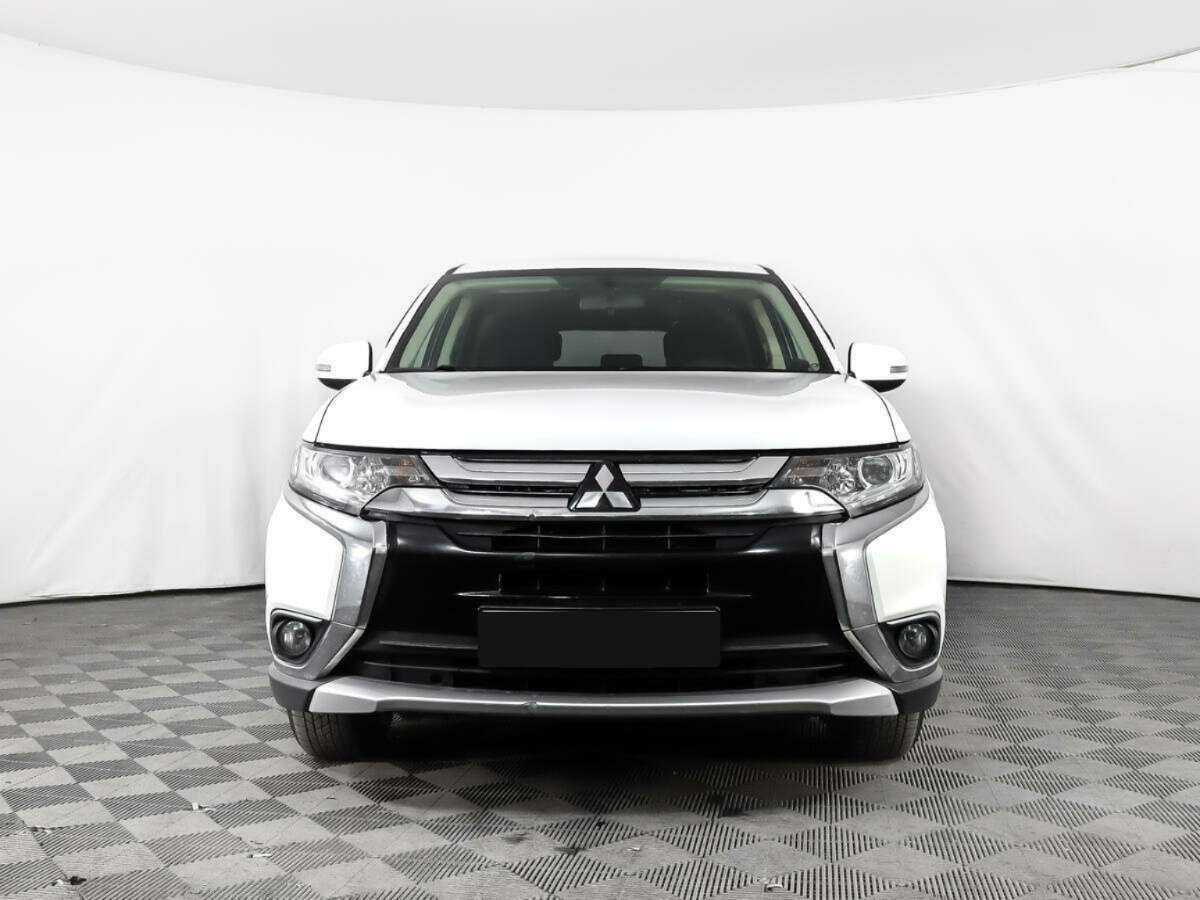 Купить Mitsubishi Outlander с пробегом. Фото: #1