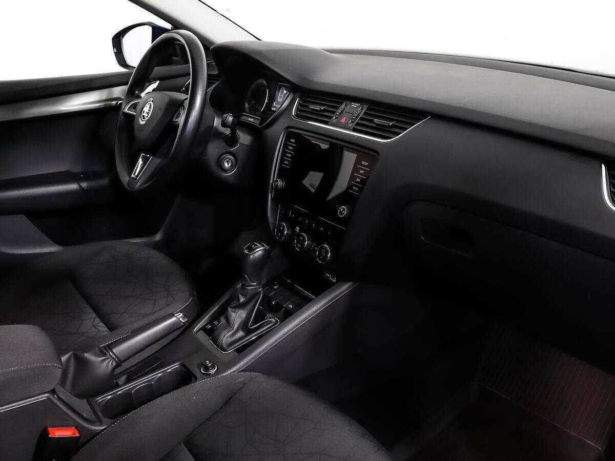Купить Skoda Octavia с пробегом. Фото: #8