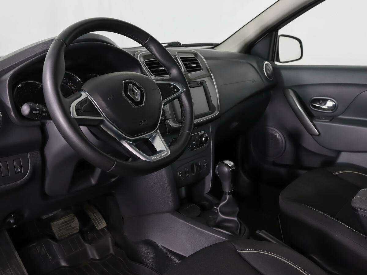 Купить Renault Logan с пробегом. Фото: #8
