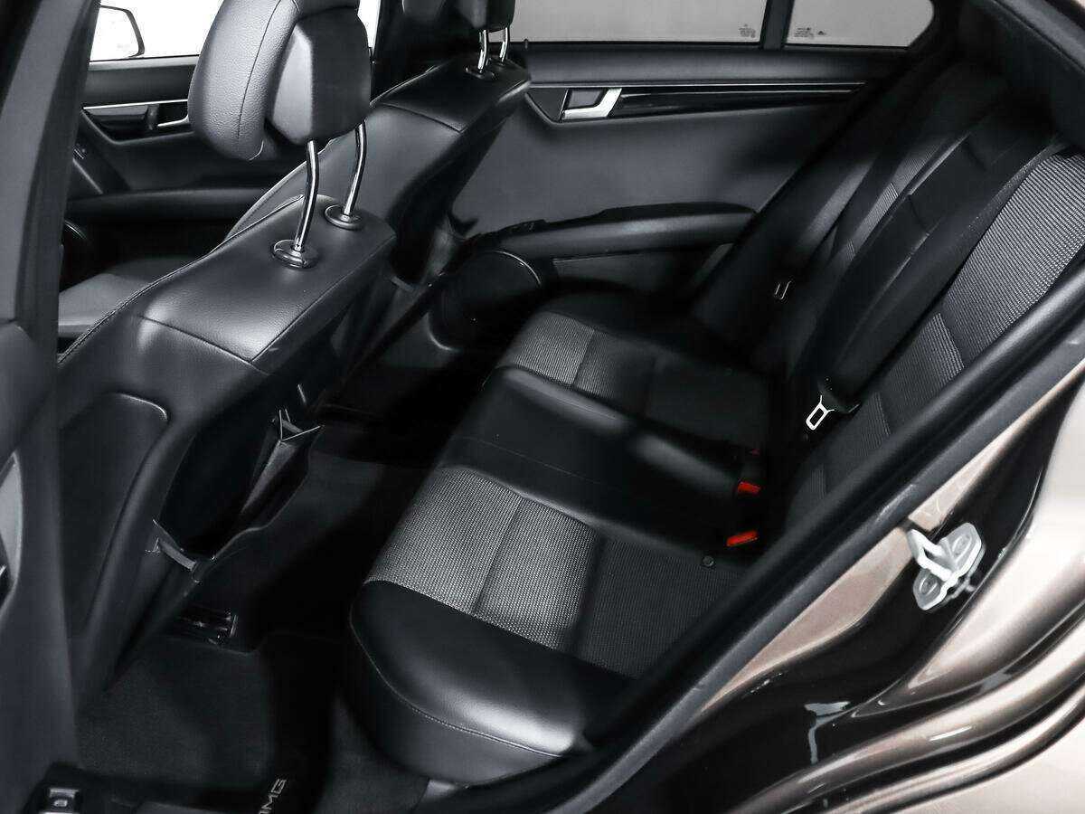 Купить Mercedes-Benz C-Класс с пробегом. Фото: #9