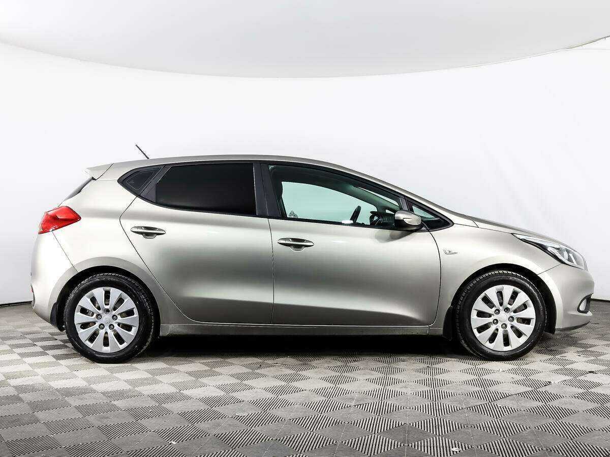 Купить Kia Ceed с пробегом. Фото: #3