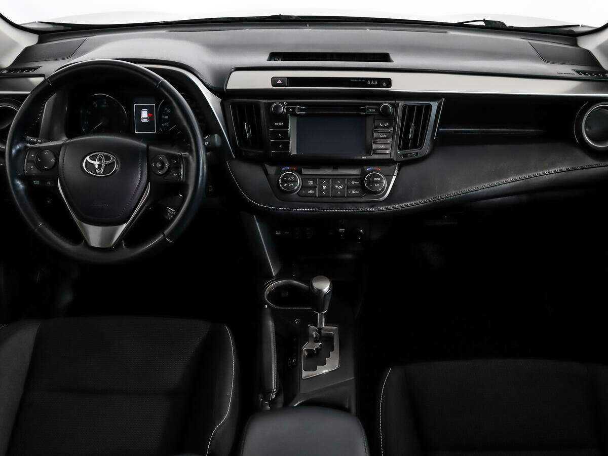 Купить Toyota RAV4 с пробегом. Фото: #11