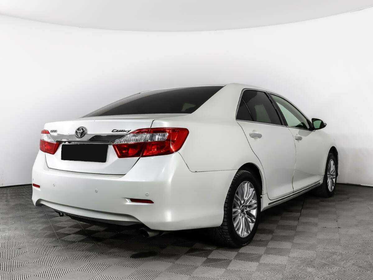 Купить Toyota Camry с пробегом. Фото: #4