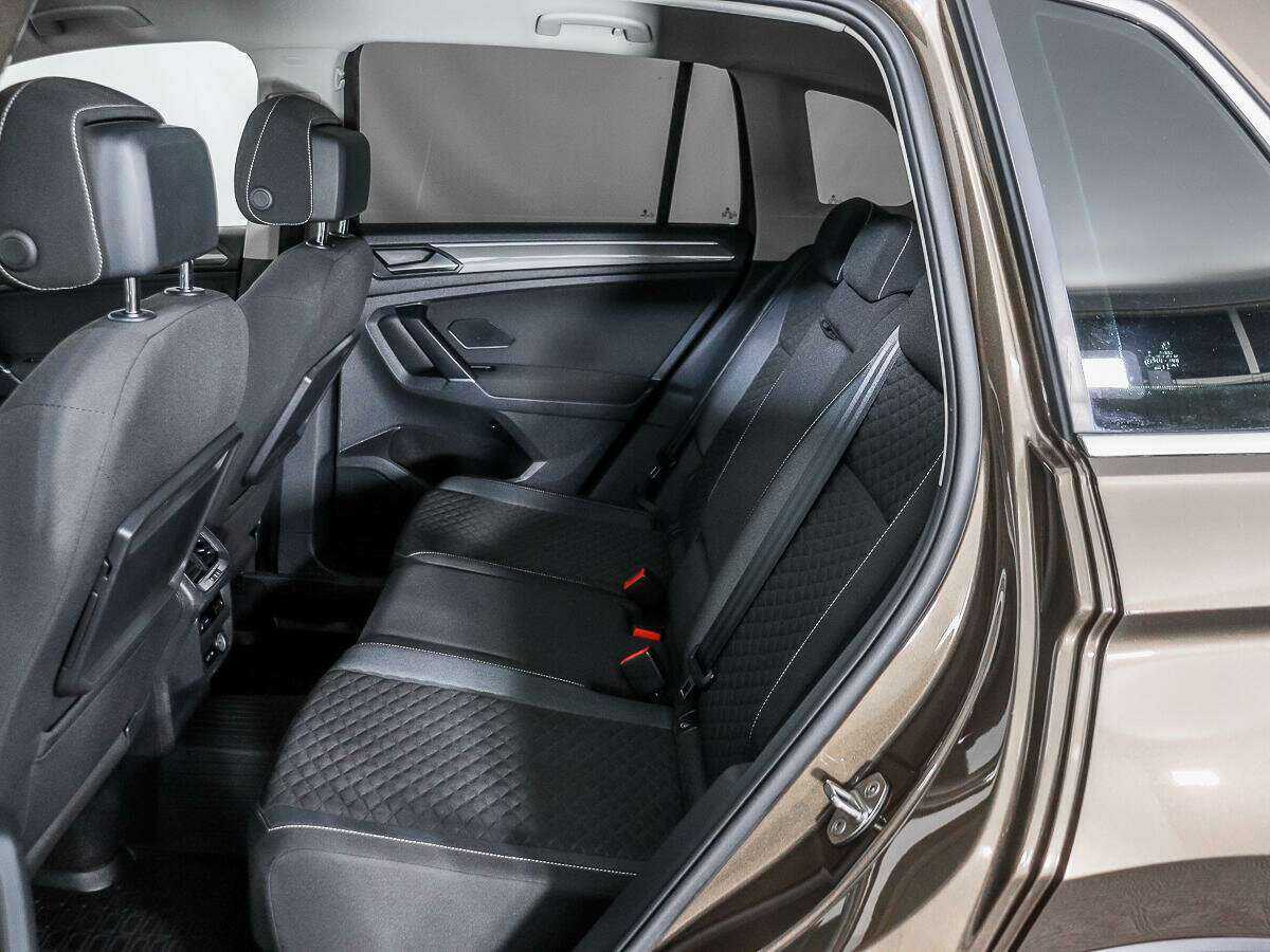 Купить Volkswagen Tiguan с пробегом. Фото: #10