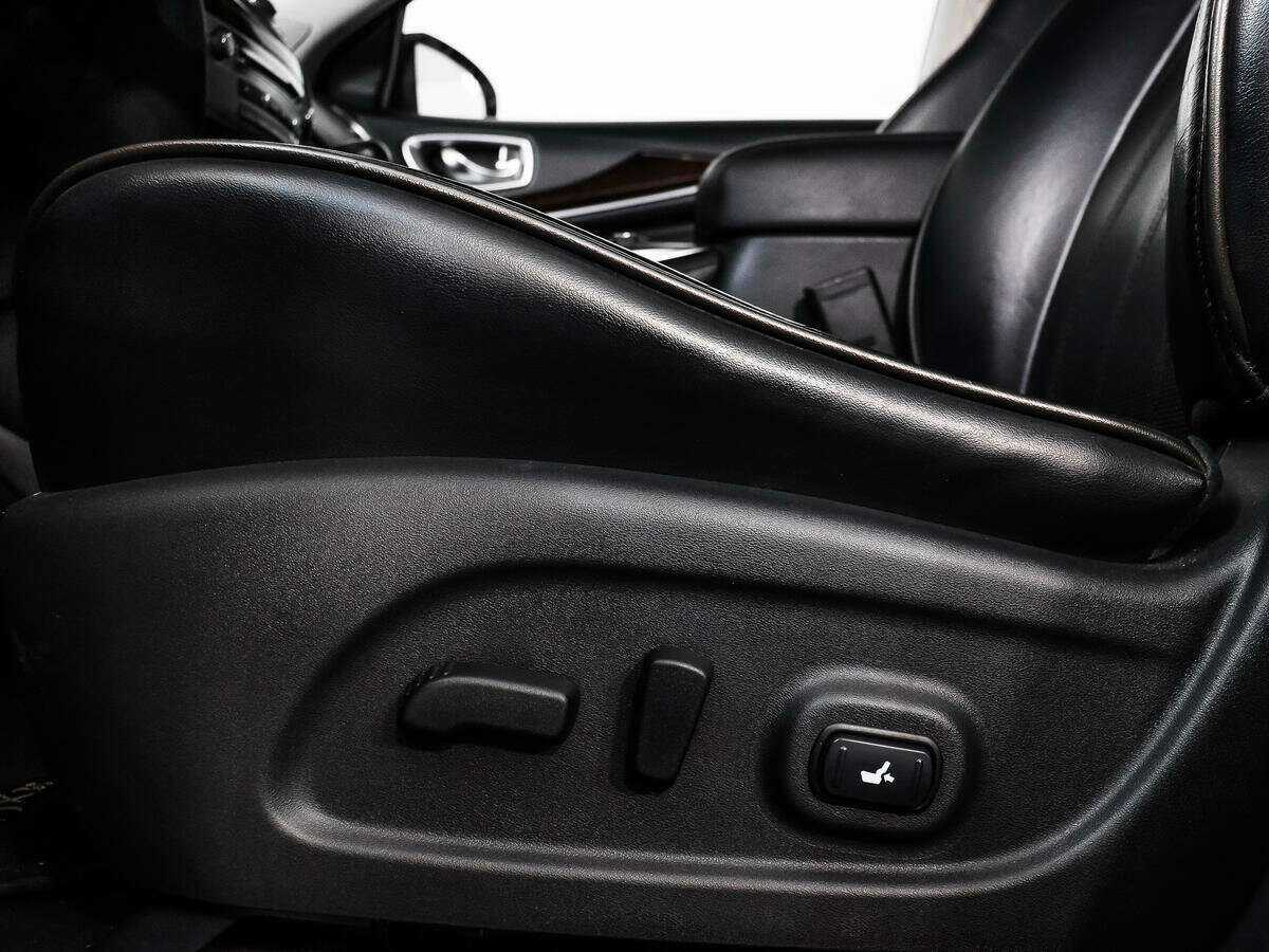 Купить Infiniti JX с пробегом. Фото: #10