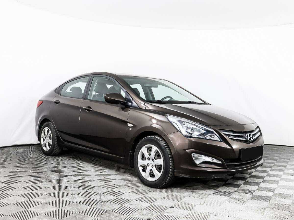 Купить Hyundai Solaris с пробегом. Фото: #2