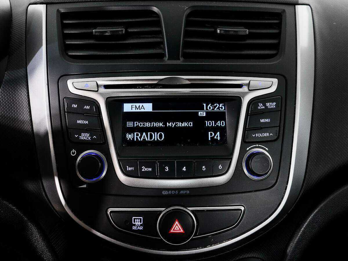 Купить Hyundai Solaris с пробегом. Фото: #12