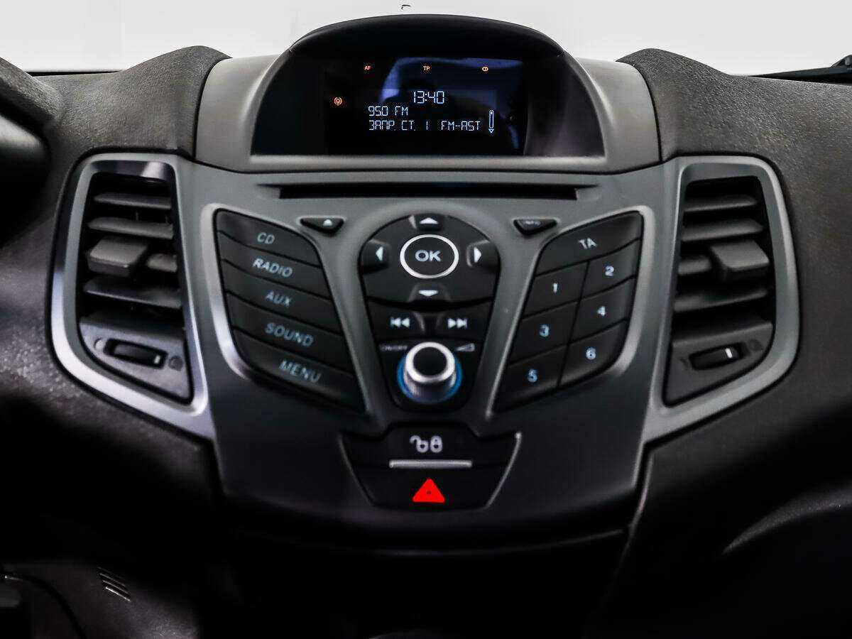 Купить Ford Fiesta с пробегом. Фото: #11