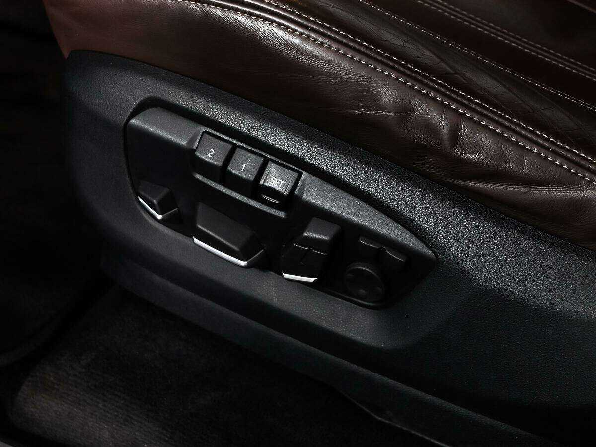 Купить BMW X5 с пробегом. Фото: #9