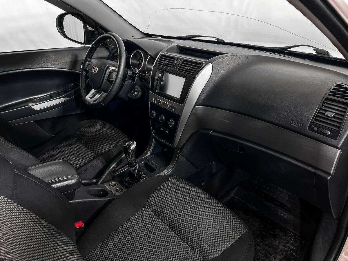 Купить Geely Emgrand X7 с пробегом. Фото: #10