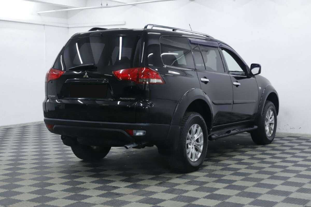 Купить Mitsubishi Pajero Sport с пробегом. Фото: #2