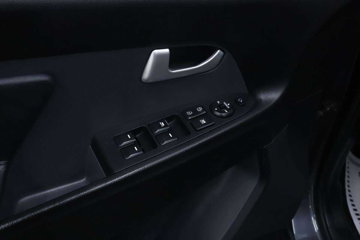 Купить Kia Sportage с пробегом. Фото: #10