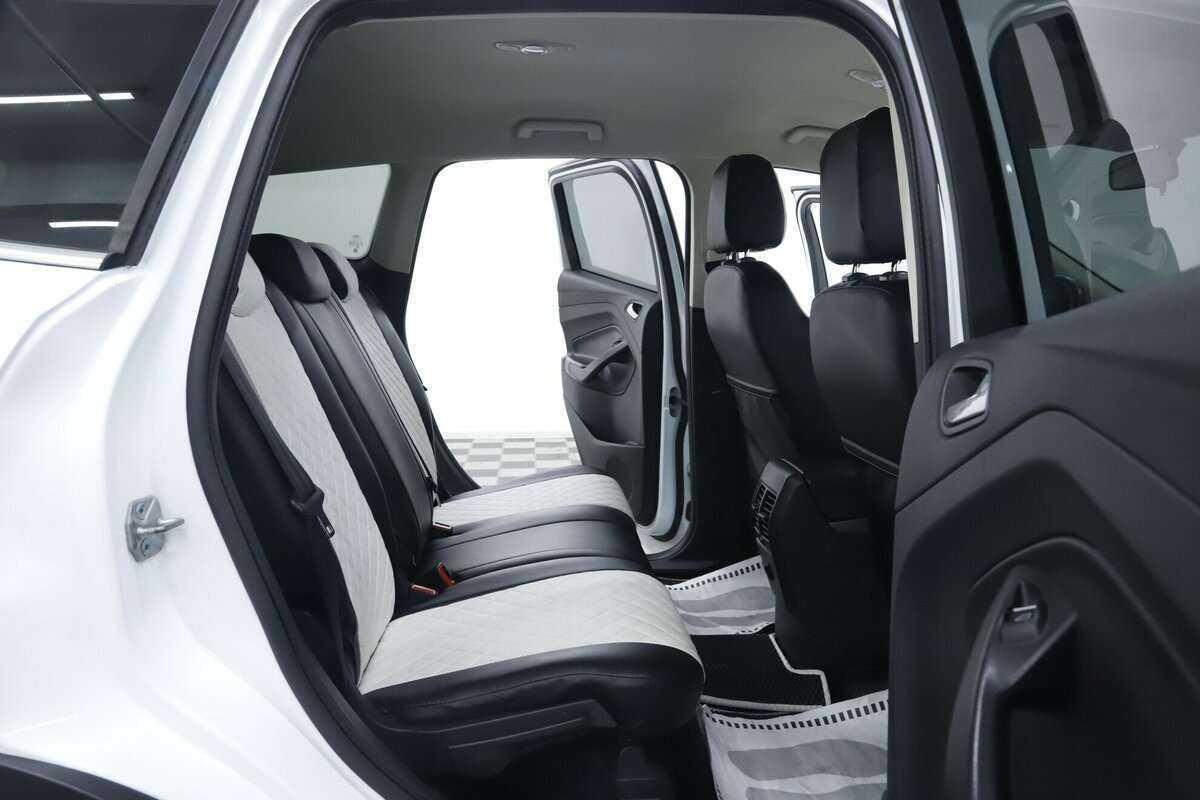 Купить Ford Kuga с пробегом. Фото: #16