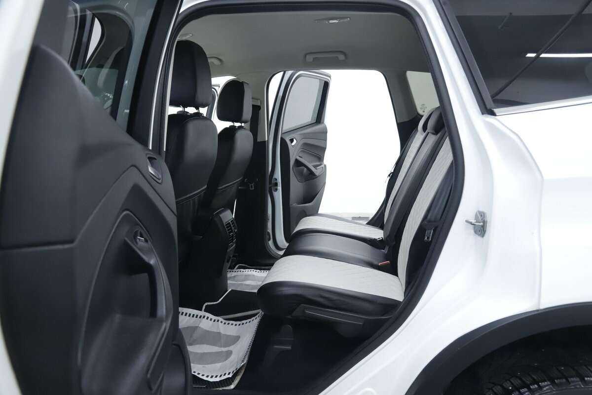 Купить Ford Kuga с пробегом. Фото: #17