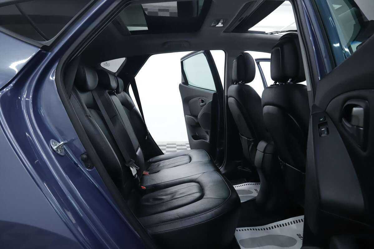 Купить Hyundai ix35 с пробегом. Фото: #19