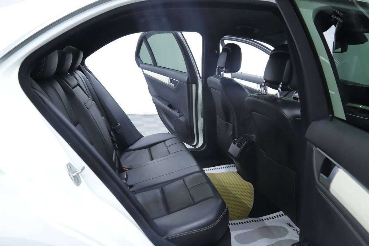 Купить Mercedes-Benz C-Класс с пробегом. Фото: #14