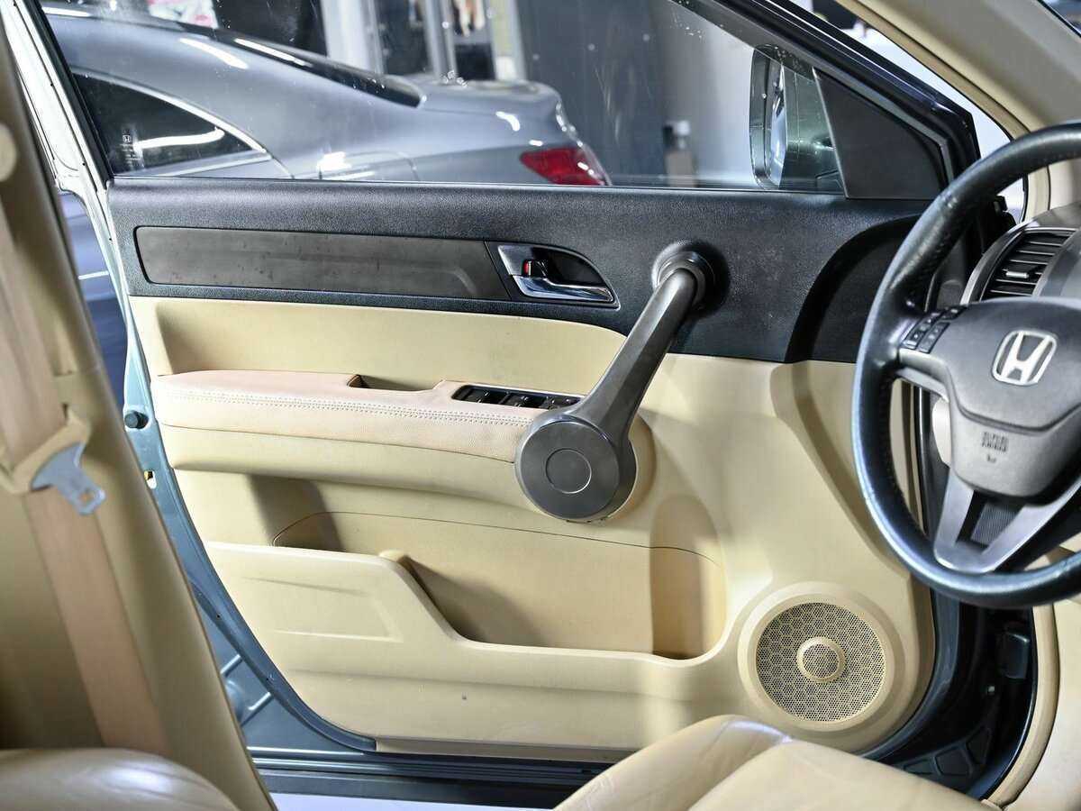 Купить Honda CR-V с пробегом. Фото: #11